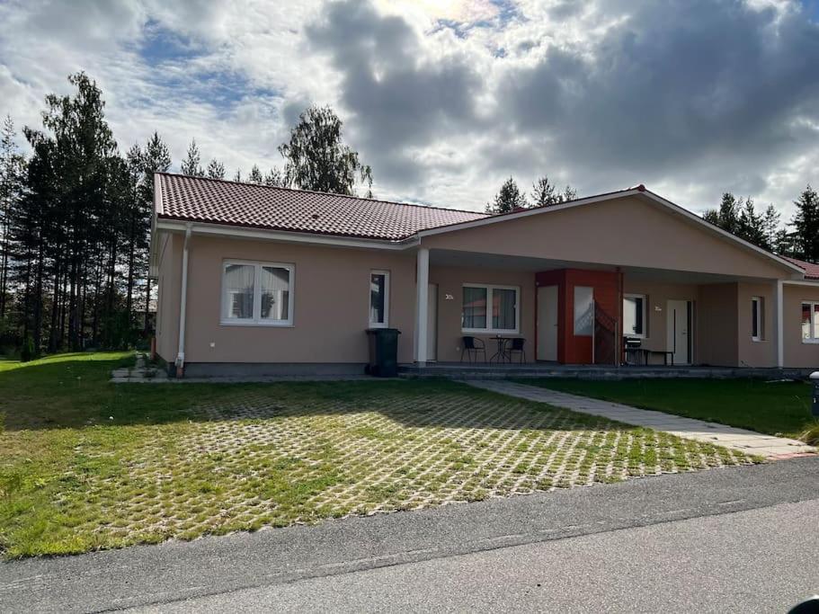 Beautiful Terraced House With Private Parking Villa Sandviken Bagian luar foto